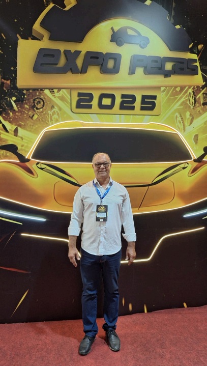 Presidente Wellington Medeiros representa SINTEC-DF na Expo Peças 2025 em Goiânia