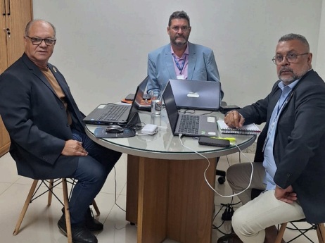 Comissão de Revisão do Regimento Interno do Conselho Federal dos Técnicos Industriais (CFT)